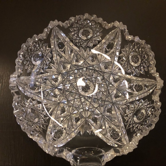 Crystal Cut Nappy Dish Excellent Used Condition - Picture 6 of 8